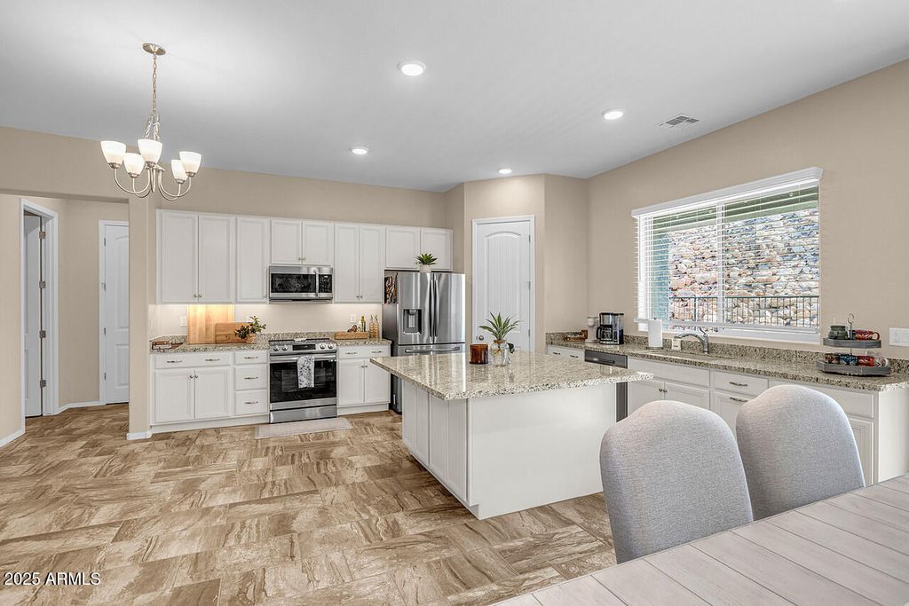 Image 35 of property listing at 6095 N STRATFORD Court, Rimrock, AZ 86335