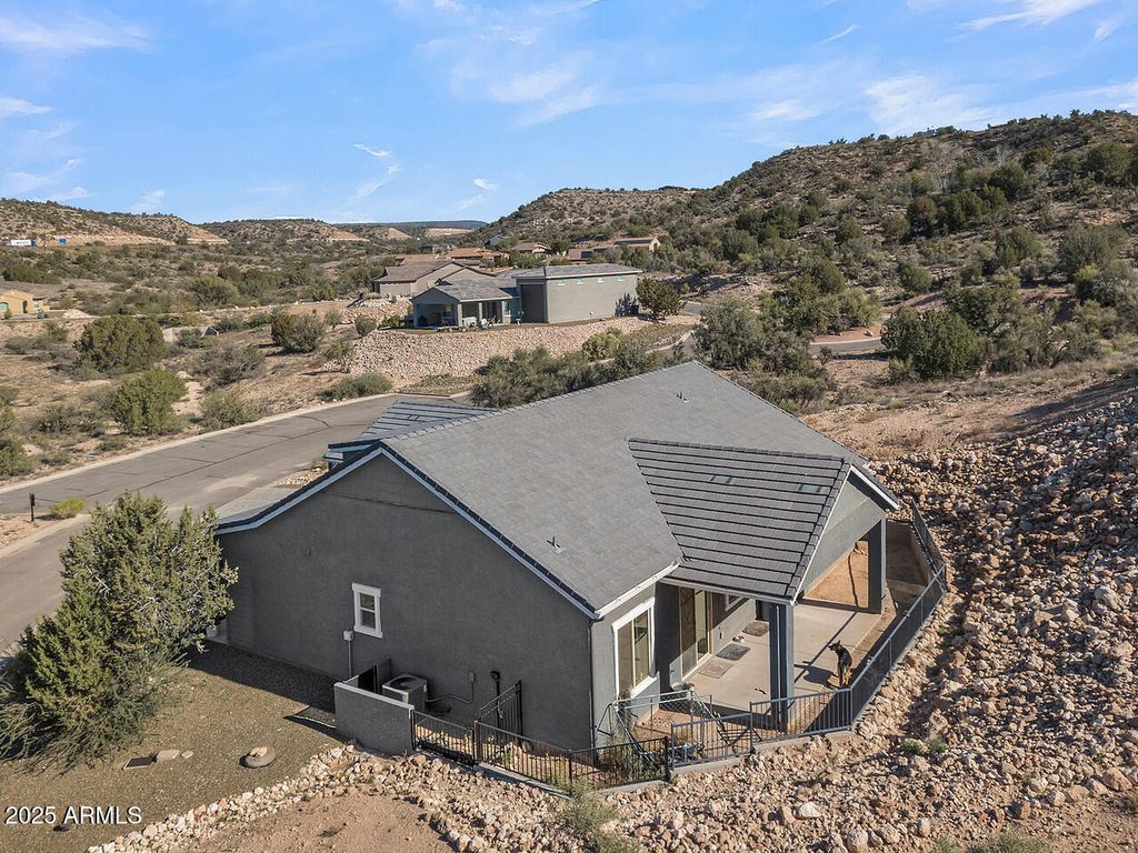 Image 6 of property listing at 6095 N STRATFORD Court, Rimrock, AZ 86335