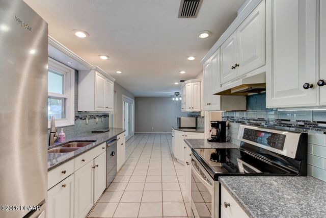 897 Lindenwood Circle N, Ormond Beach, FL 32174