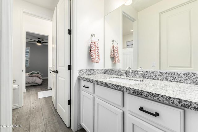 21127 E REINS Road, Queen Creek, AZ 85142