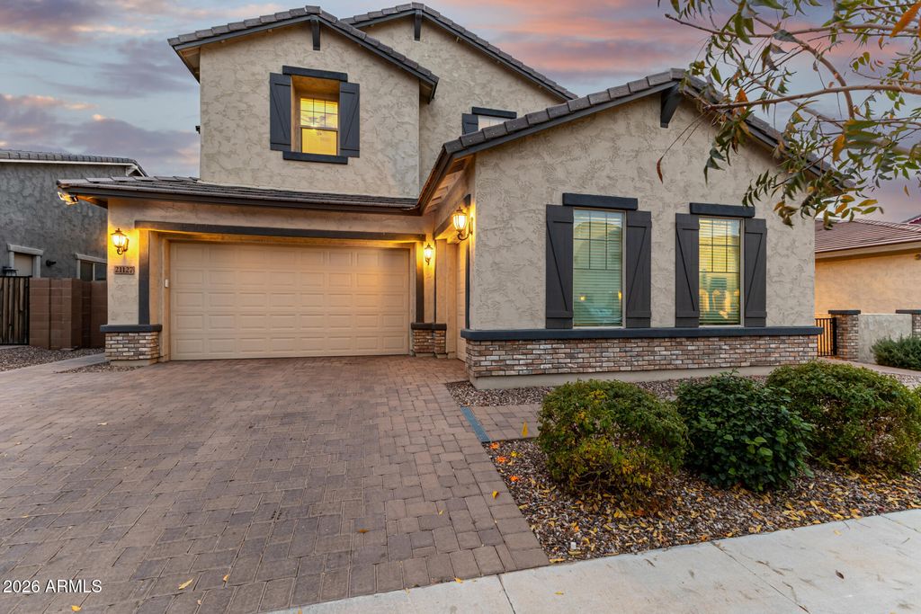 21127 E REINS Road, Queen Creek, AZ 85142