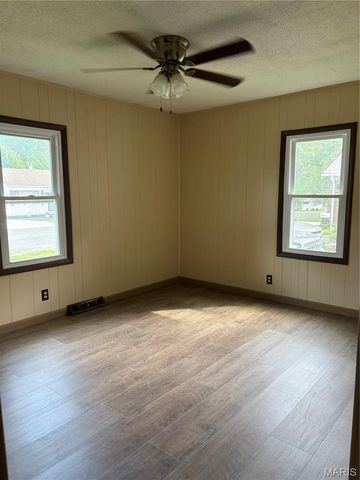 203 Greenfield Drive, Collinsville, IL 62234