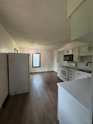 203 Greenfield Drive, Collinsville, IL 62234