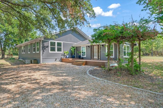 213 Club Circle, East Tawakoni, TX 75472