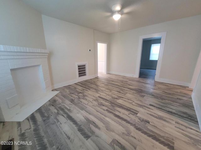 112 S 12th Street, Wilmington, NC 28401