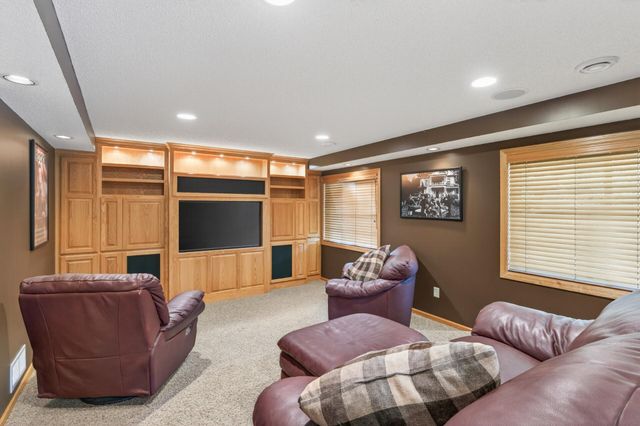 22617 Washington Court NE, East Bethel, MN 55011