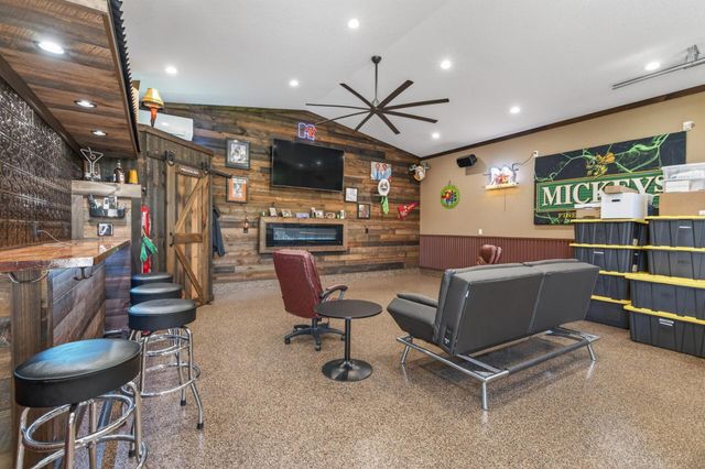 22617 Washington Court NE, East Bethel, MN 55011