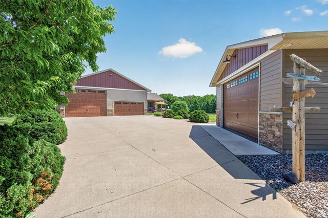 22617 Washington Court NE, East Bethel, MN 55011