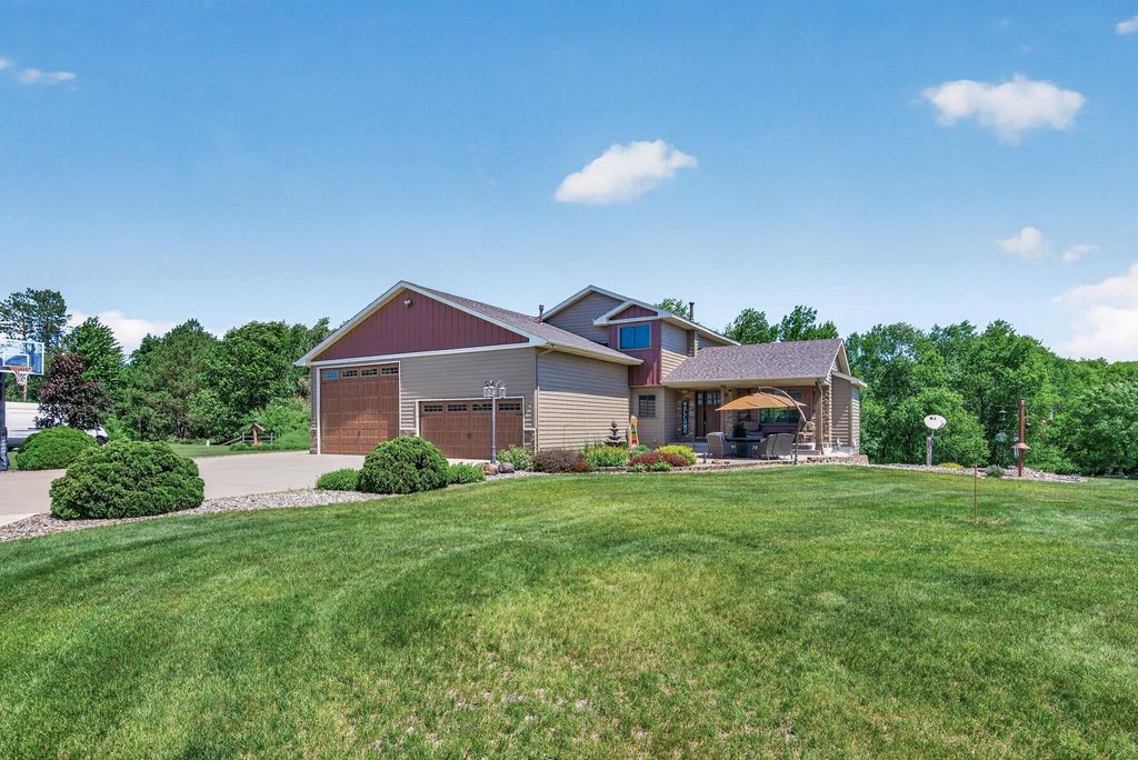 22617 Washington Court NE, East Bethel, MN 55011