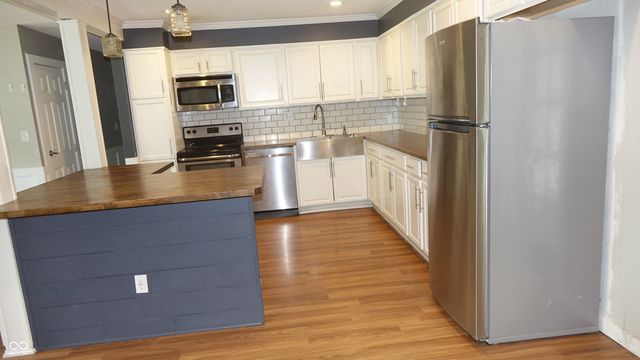 7417 Carolling Way, Indianapolis, IN 46237