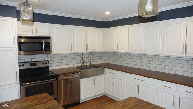 7417 Carolling Way, Indianapolis, IN 46237