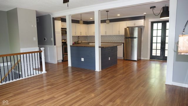 7417 Carolling Way, Indianapolis, IN 46237