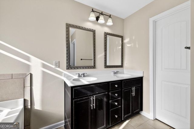 2430 Fair Oaks Way, College Park, GA 30337