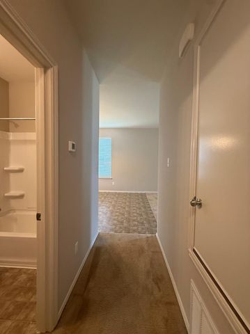 352 Martha DR, Buda, TX 78610