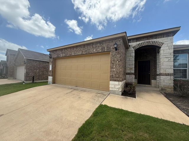 352 Martha DR, Buda, TX 78610