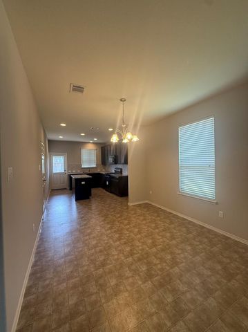 352 Martha DR, Buda, TX 78610