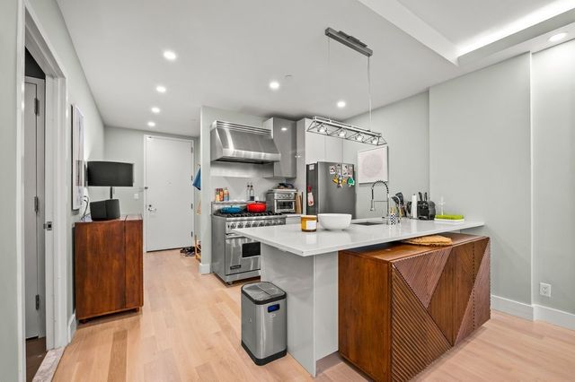 2-26 50th Avenue 3de, New York City, NY 11101