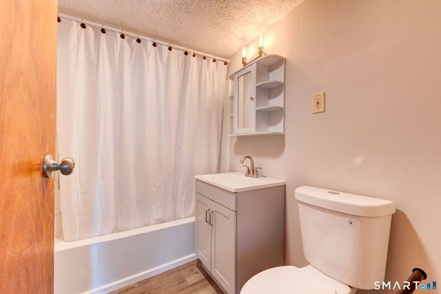 8 Maple Avenue, Plymouth, CT 06782