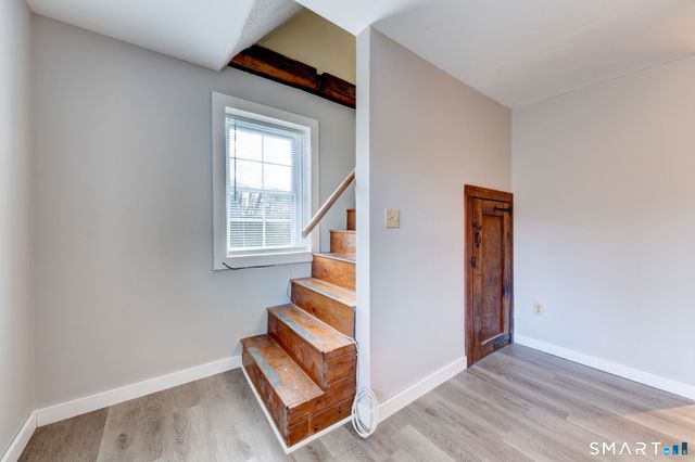 8 Maple Avenue, Plymouth, CT 06782