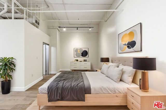 1130 S Flower Street 202, Los Angeles, CA 90015