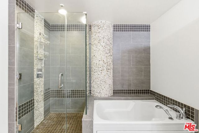 1130 S Flower Street 202, Los Angeles, CA 90015