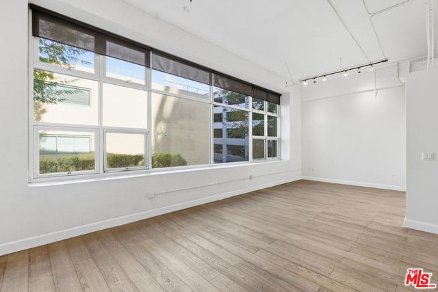 1130 S Flower Street 202, Los Angeles, CA 90015