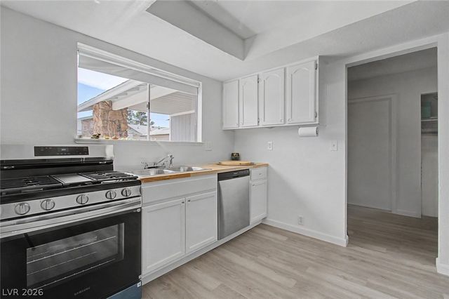 4748 Buena Vista Way, Las Vegas, NV 89122