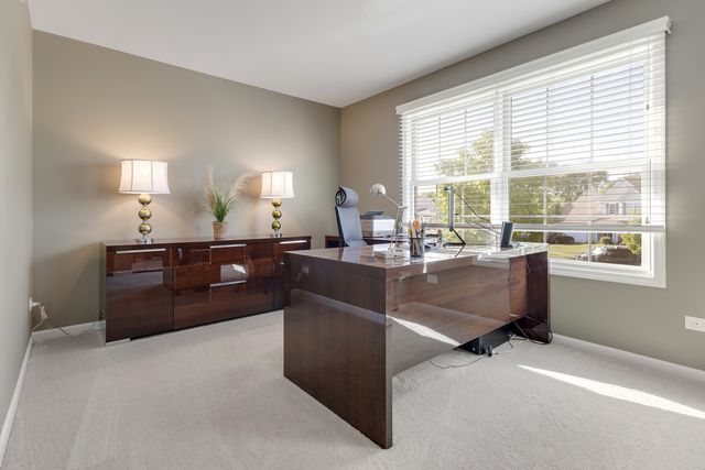 12 Baldwin Court, Lake In The Hills, IL 60156