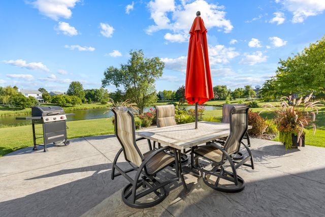 12 Baldwin Court, Lake In The Hills, IL 60156
