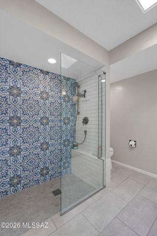 330 E Hillcrest Place, Tucson, AZ 85704