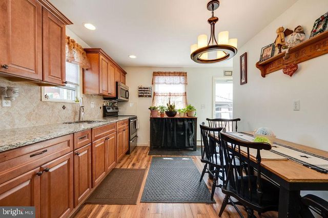 875 COLUMBIA AVE, Sinking Spring, PA 19608