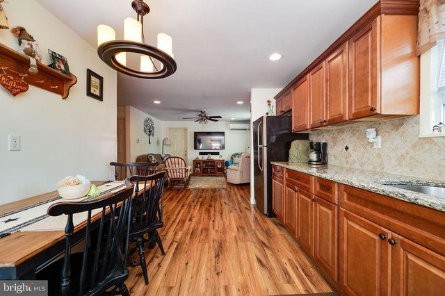 875 COLUMBIA AVE, Sinking Spring, PA 19608