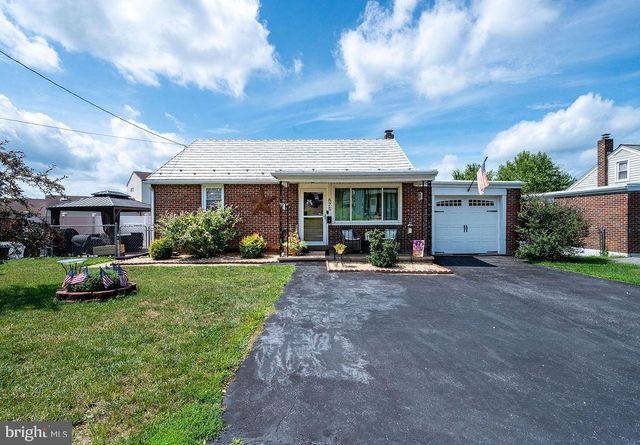 875 COLUMBIA AVE, Sinking Spring, PA 19608