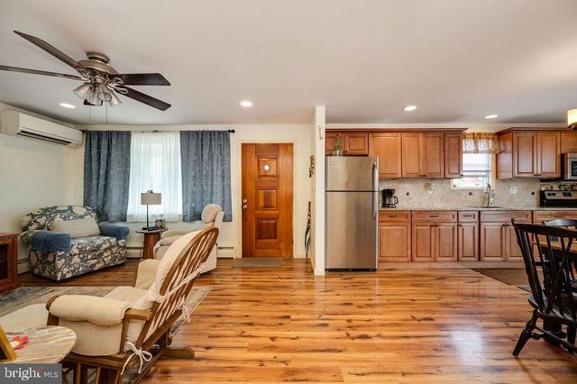 875 COLUMBIA AVE, Sinking Spring, PA 19608