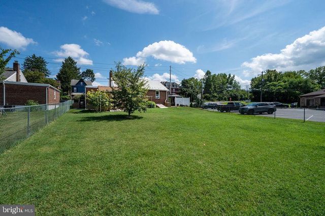 875 COLUMBIA AVE, Sinking Spring, PA 19608
