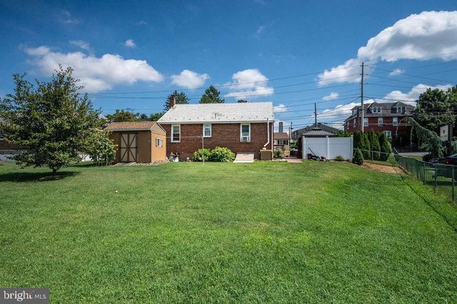 875 COLUMBIA AVE, Sinking Spring, PA 19608