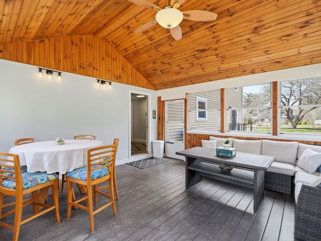 79 Garrison Rd, Chelmsford, MA 01824