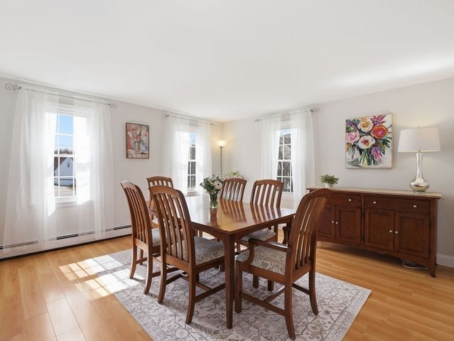 79 Garrison Rd, Chelmsford, MA 01824