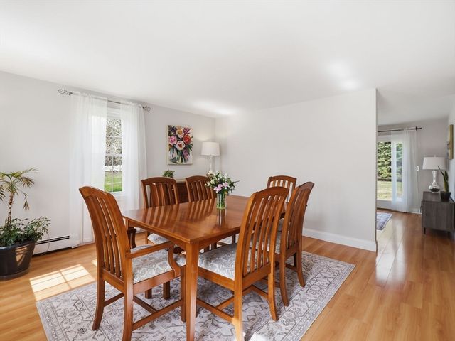 79 Garrison Rd, Chelmsford, MA 01824