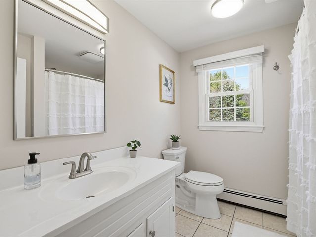 79 Garrison Rd, Chelmsford, MA 01824
