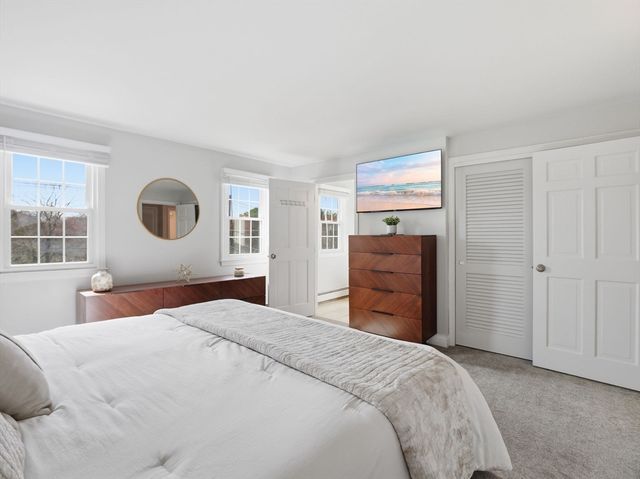 79 Garrison Rd, Chelmsford, MA 01824