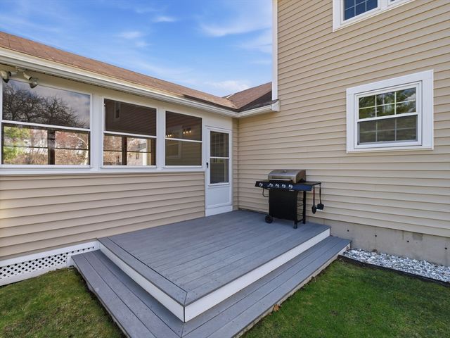 79 Garrison Rd, Chelmsford, MA 01824