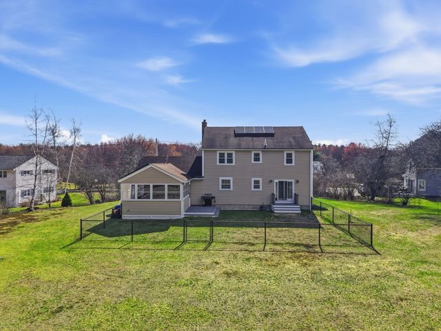 79 Garrison Rd, Chelmsford, MA 01824