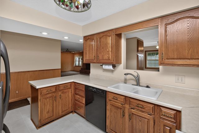 4015 SE 12th Street, Des Moines, IA 50315