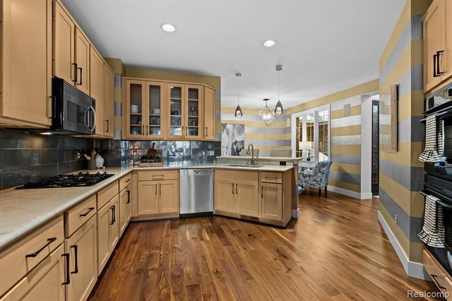 10743 Waterfall Court, South Lyon, MI 48178