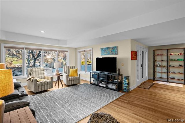 10743 Waterfall Court, South Lyon, MI 48178