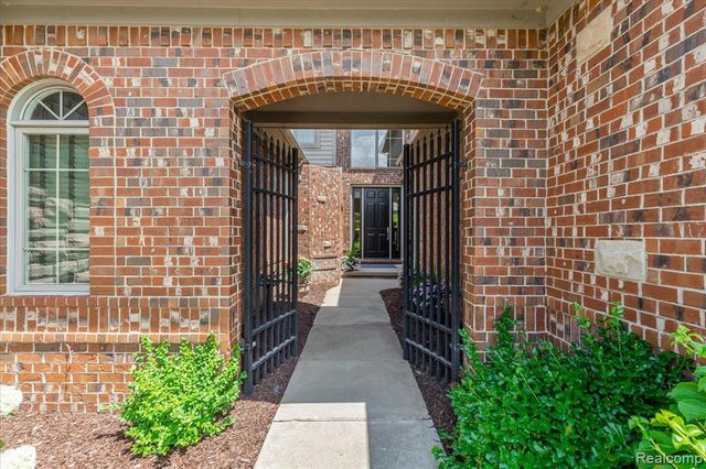 10743 Waterfall Court, South Lyon, MI 48178