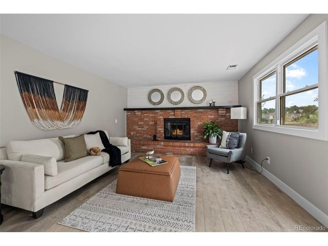 10620 W Glasgow Ave, Littleton, CO 80127