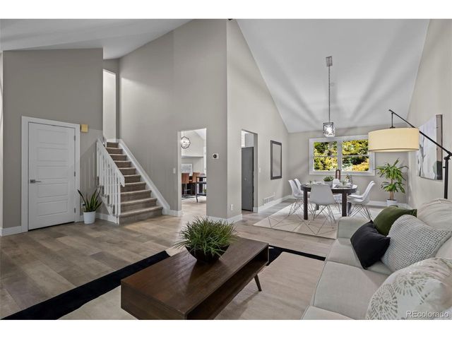 10620 W Glasgow Ave, Littleton, CO 80127
