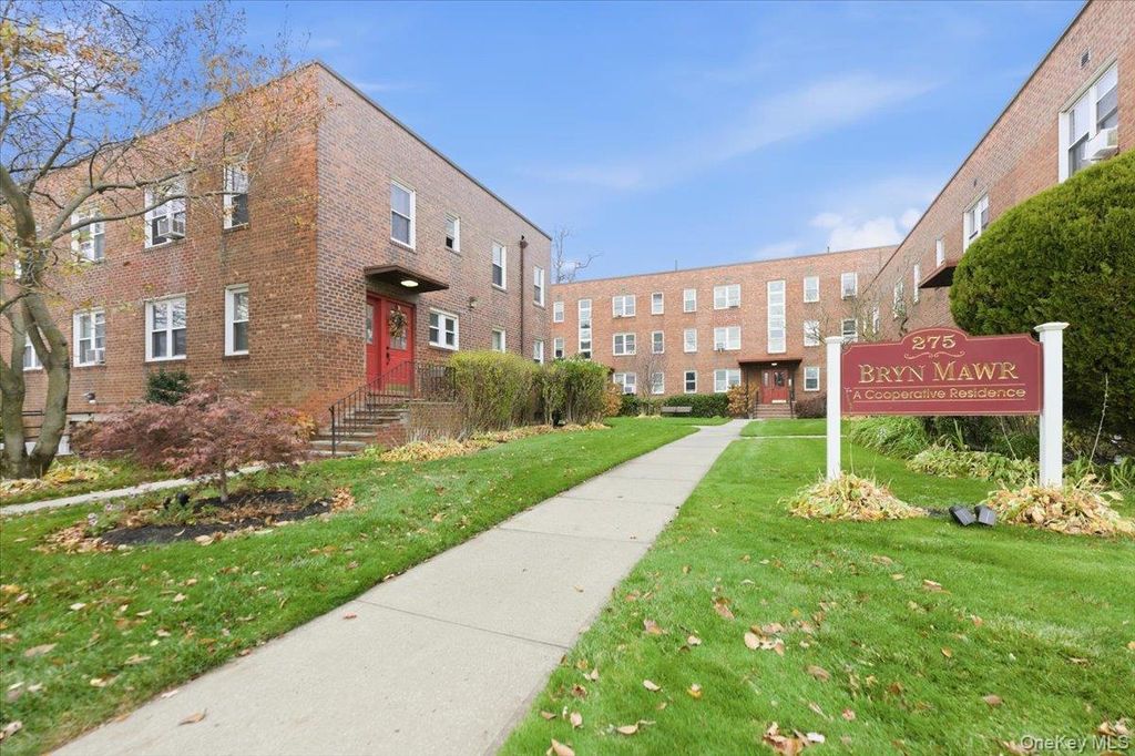 275 Maple Avenue B 1, Rockville Centre, NY 11570